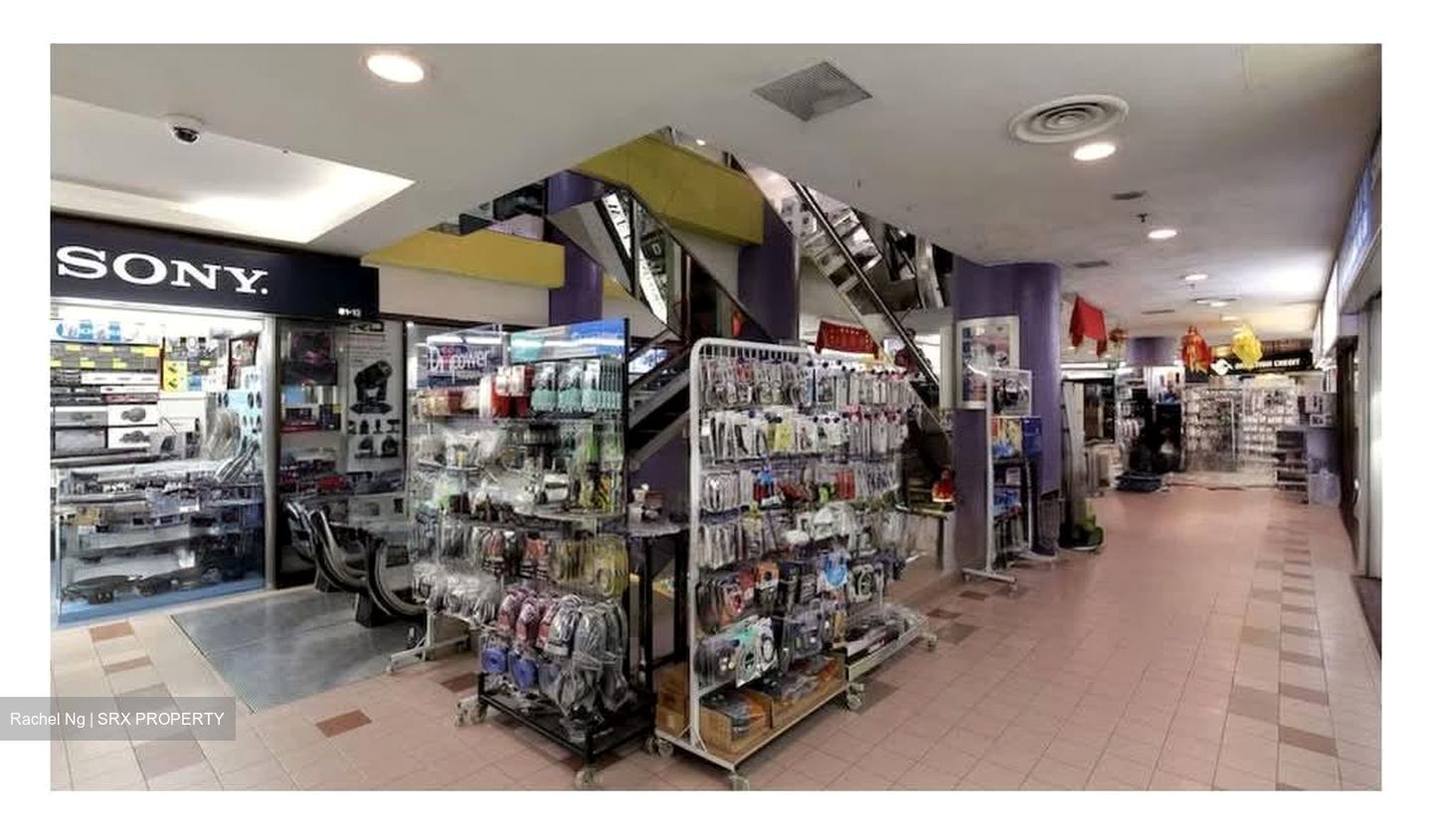 Sim Lim Tower (D8), Shop House #567994411